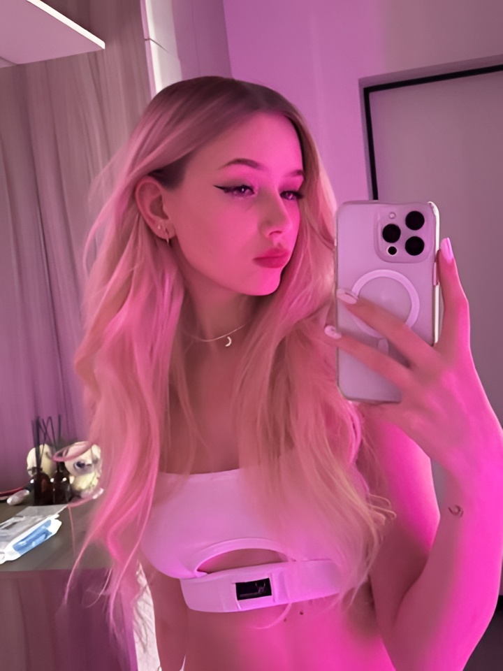 Лолита привлекальеная девушка из Луза цена от 1500 руб