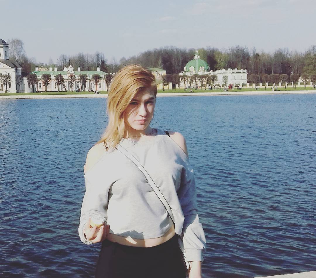 АСЯ привлекальеная девушка из Луза цена от 3500 руб