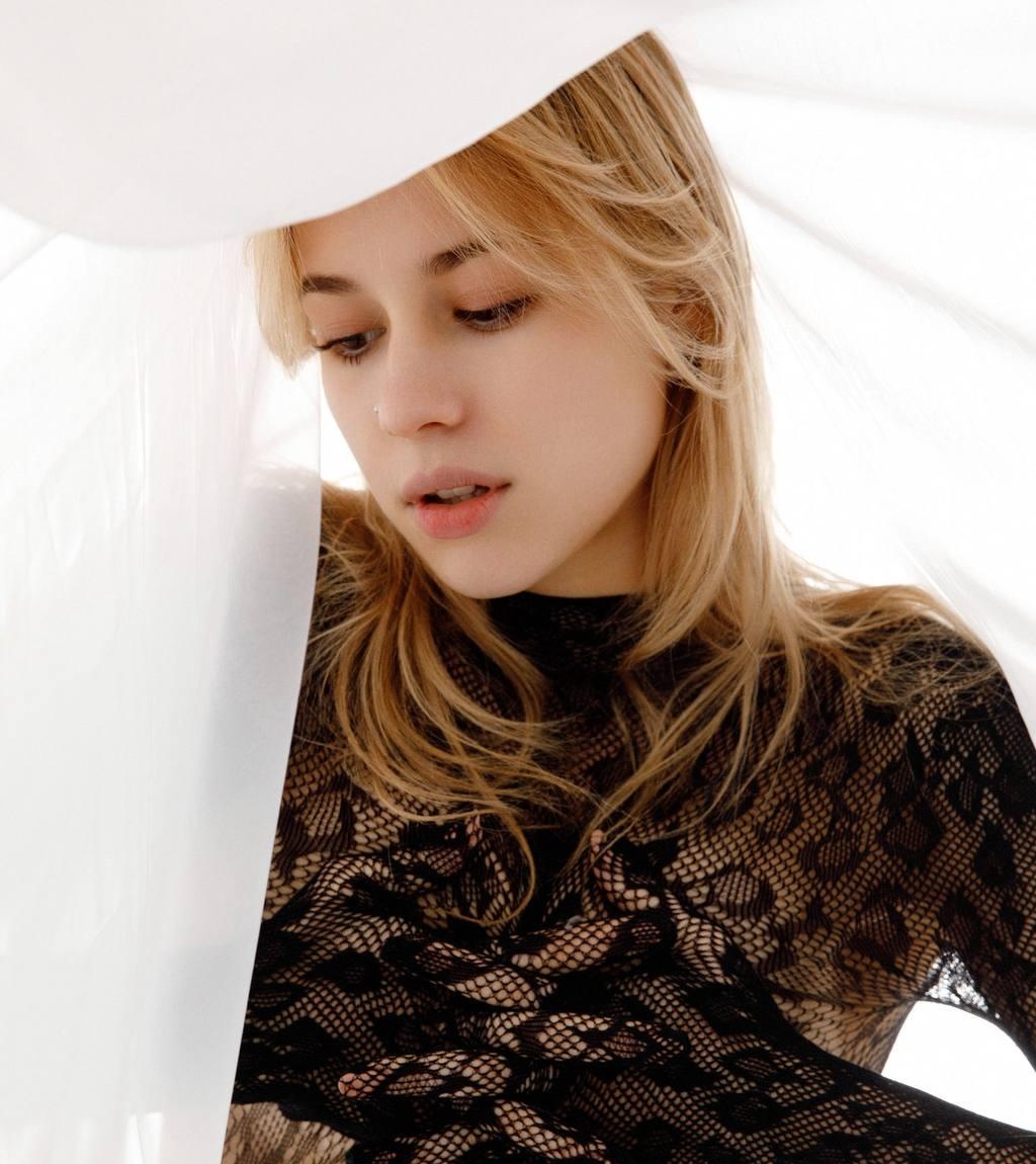 Варвара привлекальеная девушка из Луза цена от 6000 руб