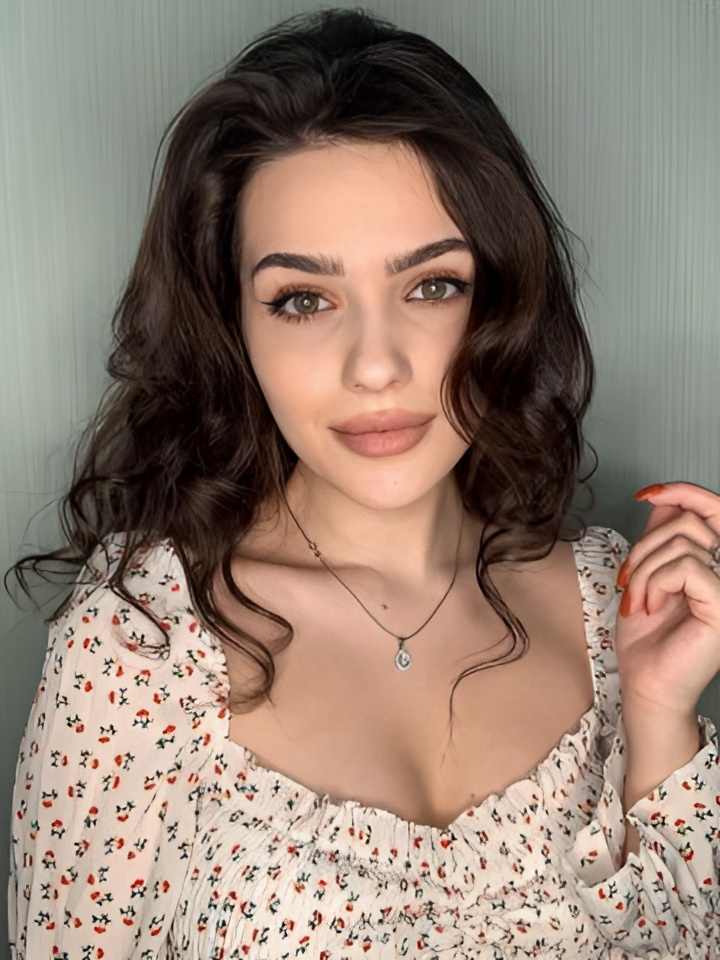 Индивидуалка Полина, доступна для личного знакомства от 2000 руб