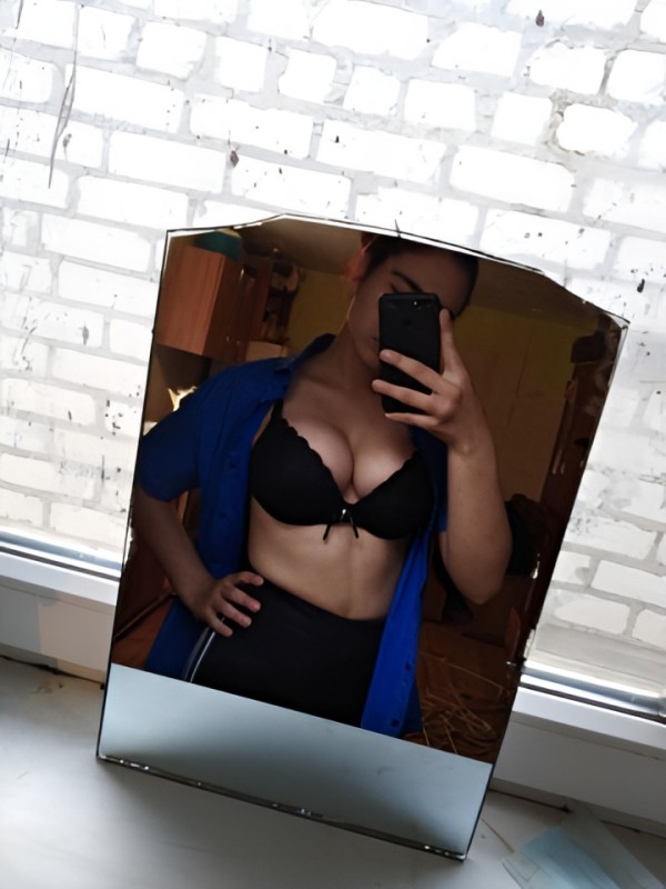 Хельга привлекательная девушка из Луза цена от 10000 руб