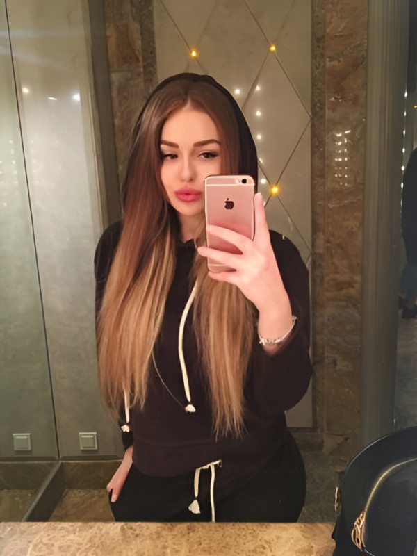 Сарра привлекательная девушка из Луза цена от 5000 руб