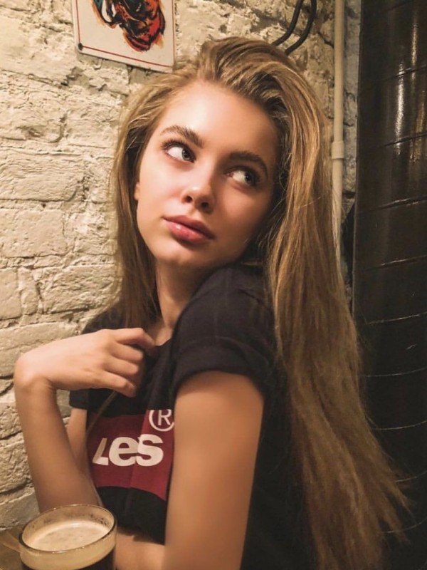 Оля привлекательная девушка из Луза цена от 3000 руб