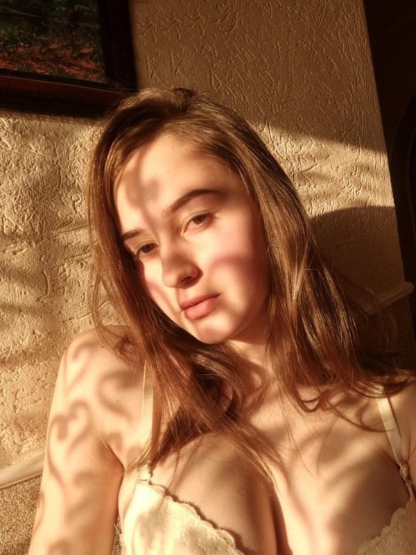 Анна привлекательная девушка из Луза цена от 3000 руб